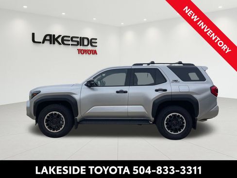 Certified 2026 Toyota 4Runner TRD Off-Road Premium AWD/4WD image 2