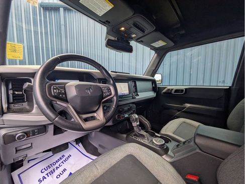 Certified 2022 Ford Bronco Big Bend w/ Sasquatch Package AWD/4WD image 13