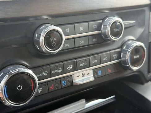 Certified 2024 Ford F250 Lariat w/ Lariat Ultimate Package AWD/4WD image 35