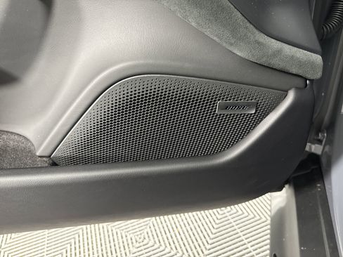 Used 2025 Porsche Taycan GTS image 22