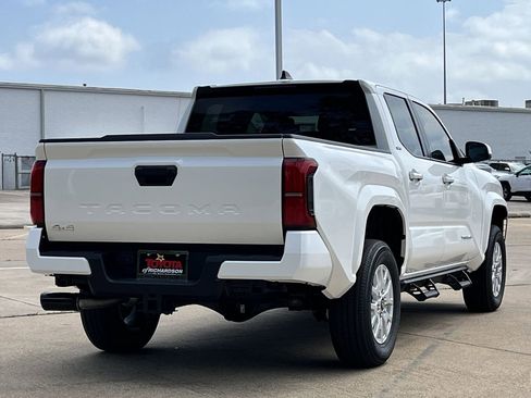 New 2026 Toyota Tacoma SR5 AWD/4WD image 4