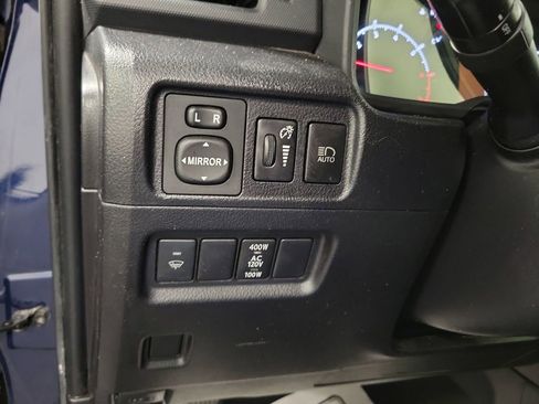 Used 2020 Toyota 4Runner SR5 image 22