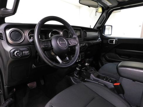 Used 2021 Jeep Wrangler Sport AWD/4WD image 28