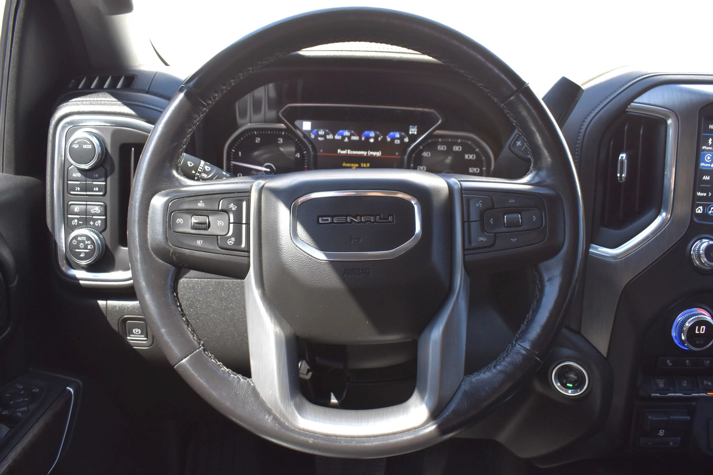 Used 2021 GMC Sierra 3500 Denali w/ Denali Black Diamond Edition AWD/4WD image 19