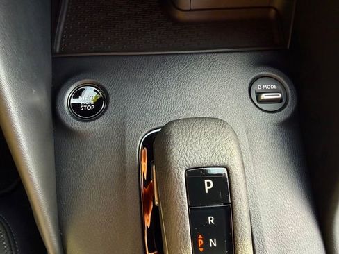 Used 2025 Nissan Z Performance w/ Floor Mat Package RWD image 21