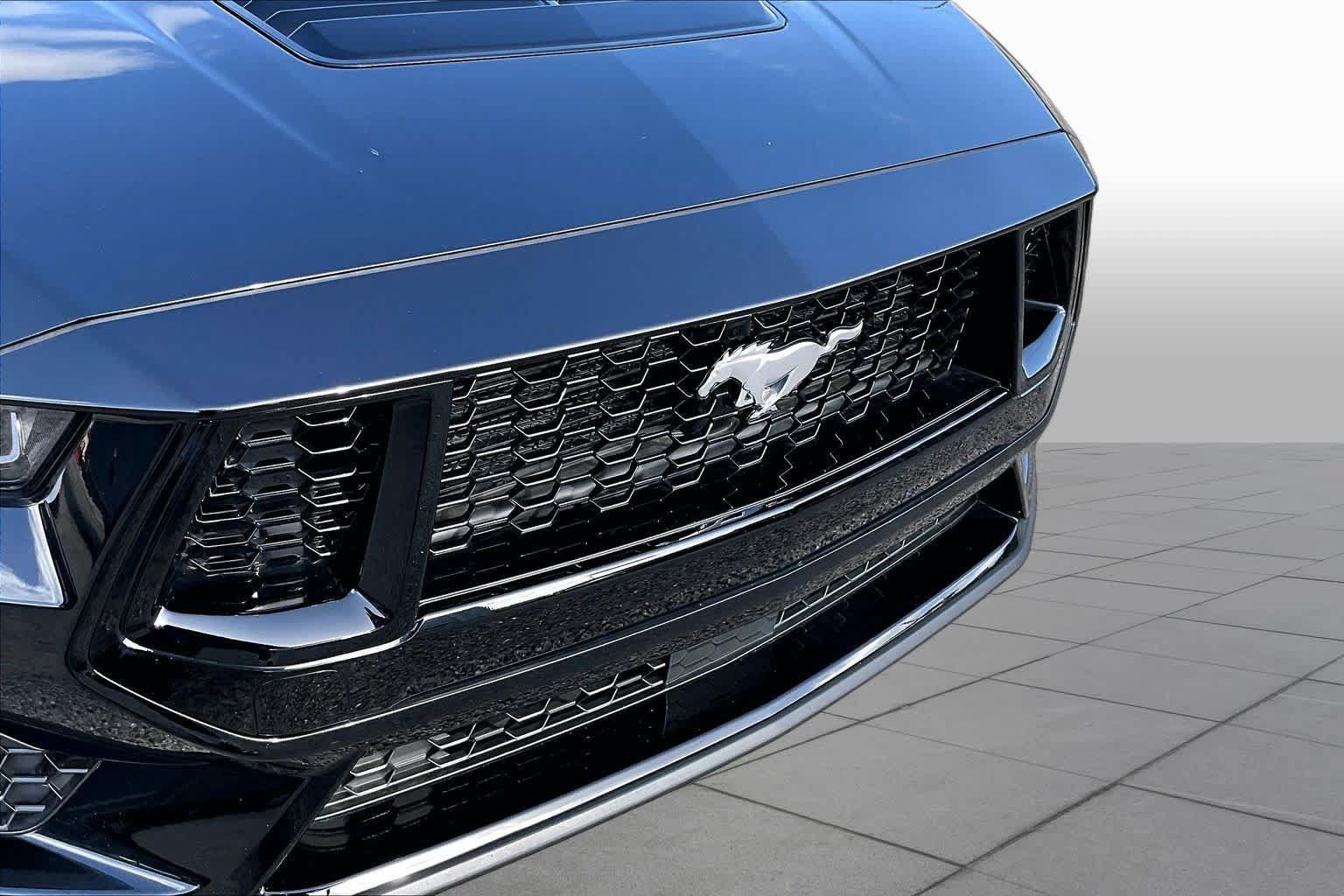 Used 2026 Ford Mustang GT RWD image 30
