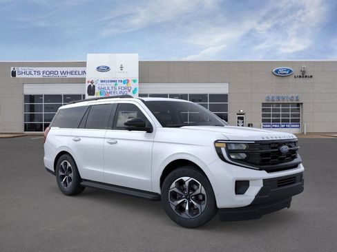 New 2026 Ford Expedition Active image 7