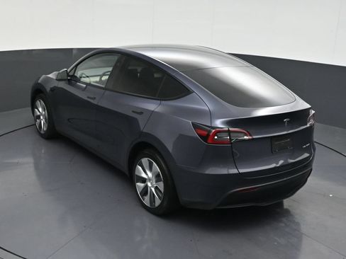 Used 2023 Tesla Model Y Long Range AWD/4WD image 16