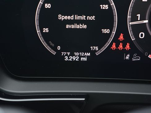 Certified 2026 Porsche Cayenne AWD/4WD image 18