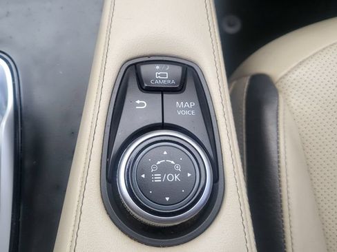 Used 2019 INFINITI QX50 Essential w/ Premium Heat Package FWD image 38