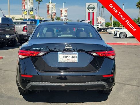 Used 2025 Nissan Sentra SV FWD image 27