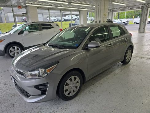 Used 2022 Kia Rio S FWD image 2