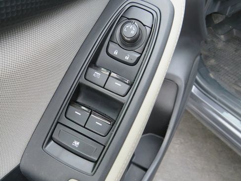 Used 2022 Subaru Forester AWD/4WD image 38