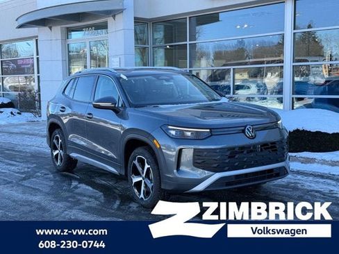 New 2026 Volkswagen Tiguan SE image 1