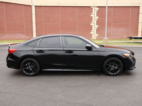 Used 2023 Honda Civic Sport image 27