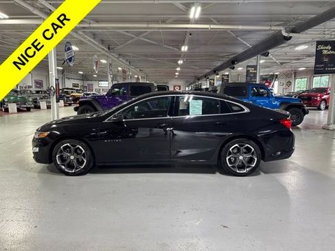 Used 2023 Chevrolet Malibu LT FWD image 2