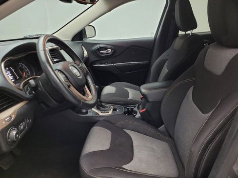 Used 2014 Jeep Cherokee Latitude w/ Comfort/Convenience Group AWD/4WD image 17