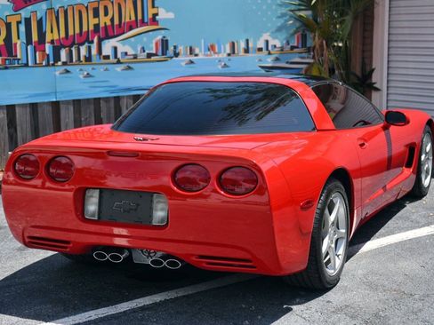 Used 2004 Chevrolet Corvette Coupe w/ Roof Package RWD image 29