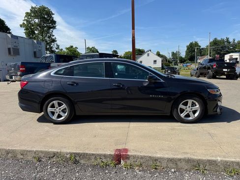 Used 2023 Chevrolet Malibu LT FWD image 5