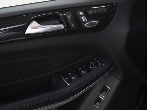 Used 2019 Mercedes-Benz GLS 550 4MATIC image 23