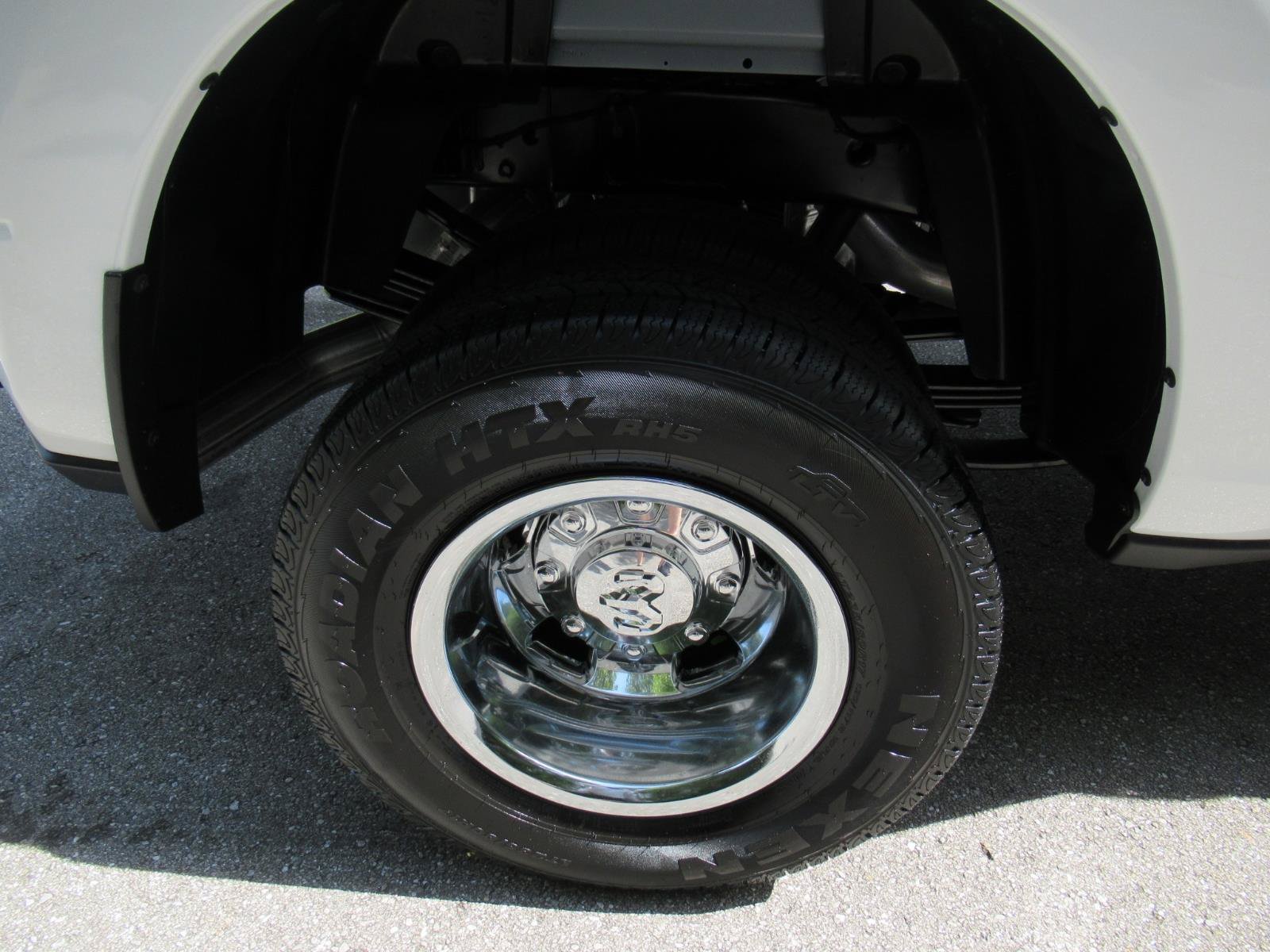 New 2026 RAM 3500 Tradesman AWD/4WD image 10