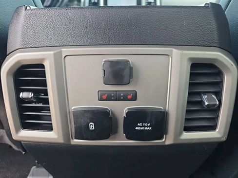 Used 2020 Ford F150 Lariat w/ Equipment Group 502A Luxury AWD/4WD image 19