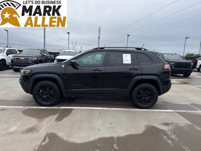 Used 2022 Jeep Cherokee Trailhawk w/ Trailer Tow Group AWD/4WD image 3
