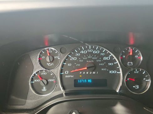Used 2025 Chevrolet Express 2500 w/ Driver Convenience Package RWD image 12