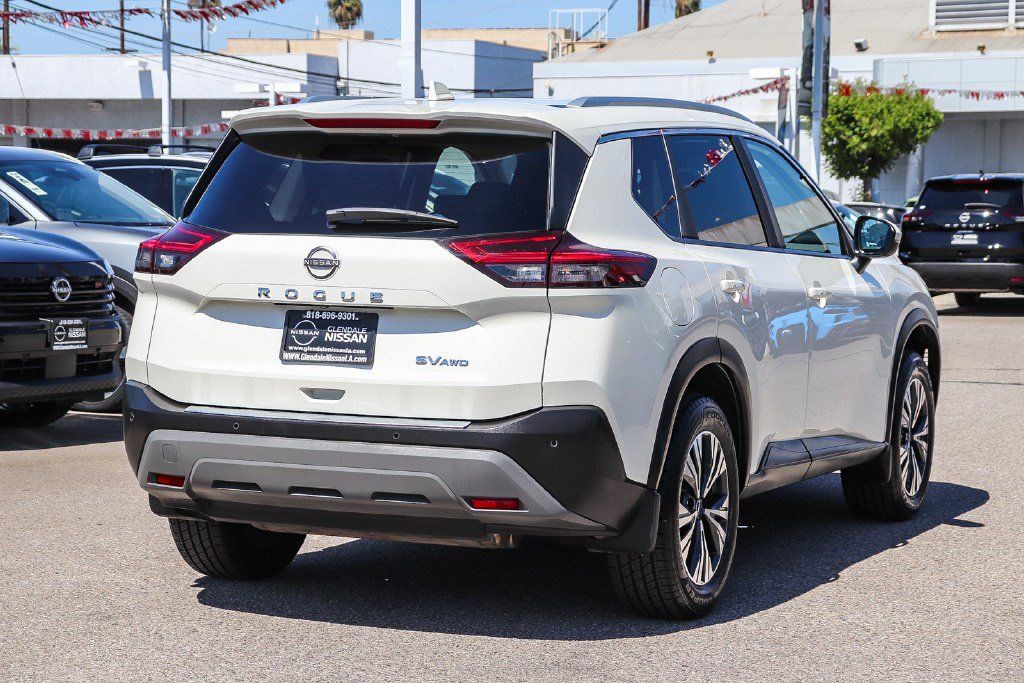 Certified 2023 Nissan Rogue SV w/ SV Premium Package AWD/4WD image 8
