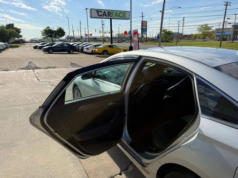 Used 2018 Hyundai Sonata Sport FWD image 17
