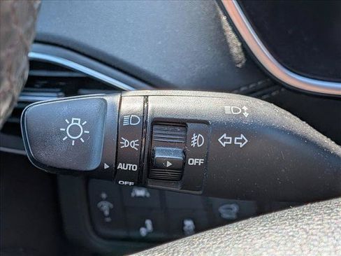 Used 2020 Hyundai Santa Fe SEL FWD image 16