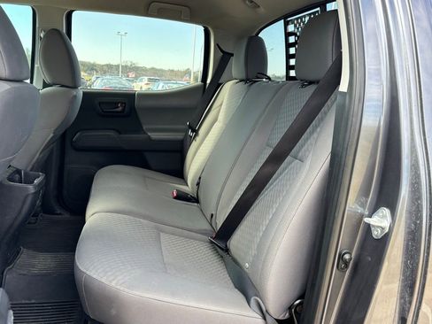 Used 2021 Toyota Tacoma SR w/ SR Convenience Package image 8