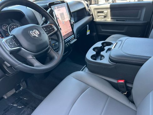 New 2025 RAM 2500 Tradesman AWD/4WD image 9