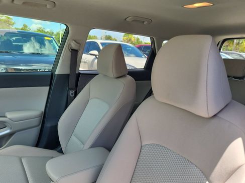 Certified 2024 Kia Soul LX FWD image 21