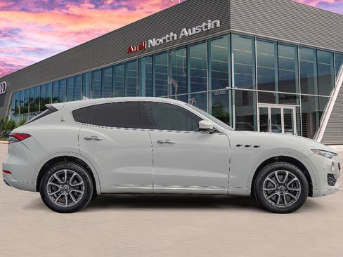 Used 2021 Maserati Levante S image 4