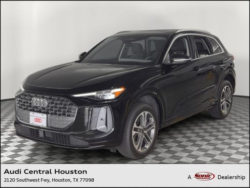 Used 2025 Audi Q5 Premium Plus w/ Premium Plus image 1