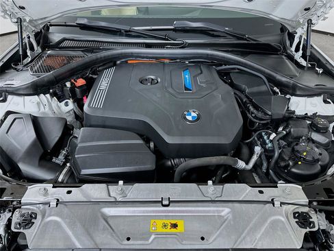 Certified 2023 BMW 330e xDrive w/ Driving Assistance Package image 31