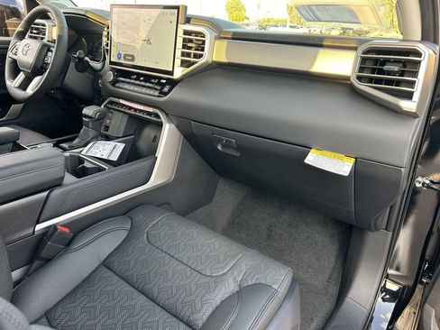 Used 2024 Toyota Tundra Limited image 12