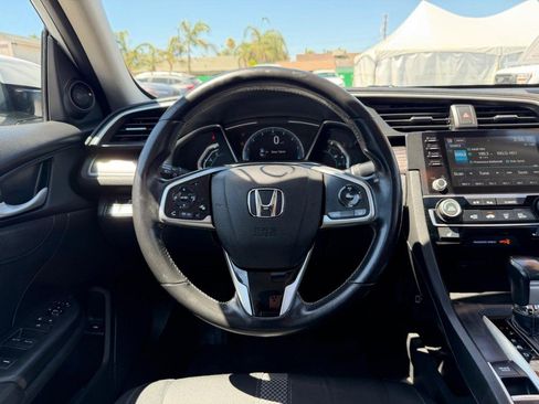 Used 2019 Honda Civic EX image 27