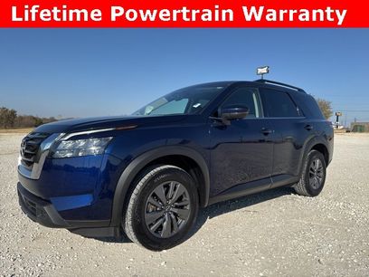 Used 2024 Nissan Pathfinder SV