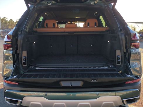 Used 2026 BMW X5 xDrive50e image 33