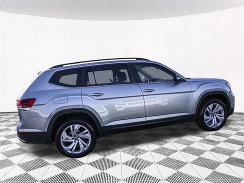 Certified 2022 Volkswagen Atlas SE image 12