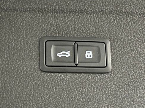 Used 2021 Audi Q5 2.0T Premium Plus AWD/4WD image 37