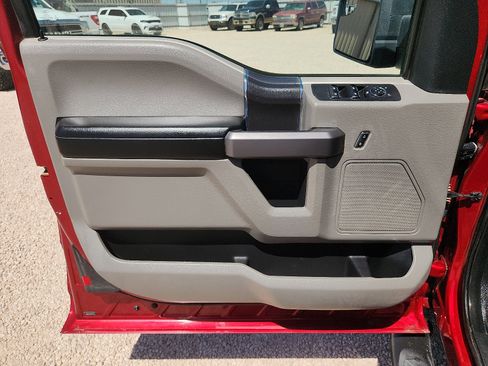 Used 2019 Ford F150 XLT AWD/4WD image 13