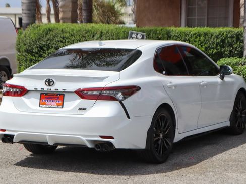 Used 2023 Toyota Camry XSE FWD image 9