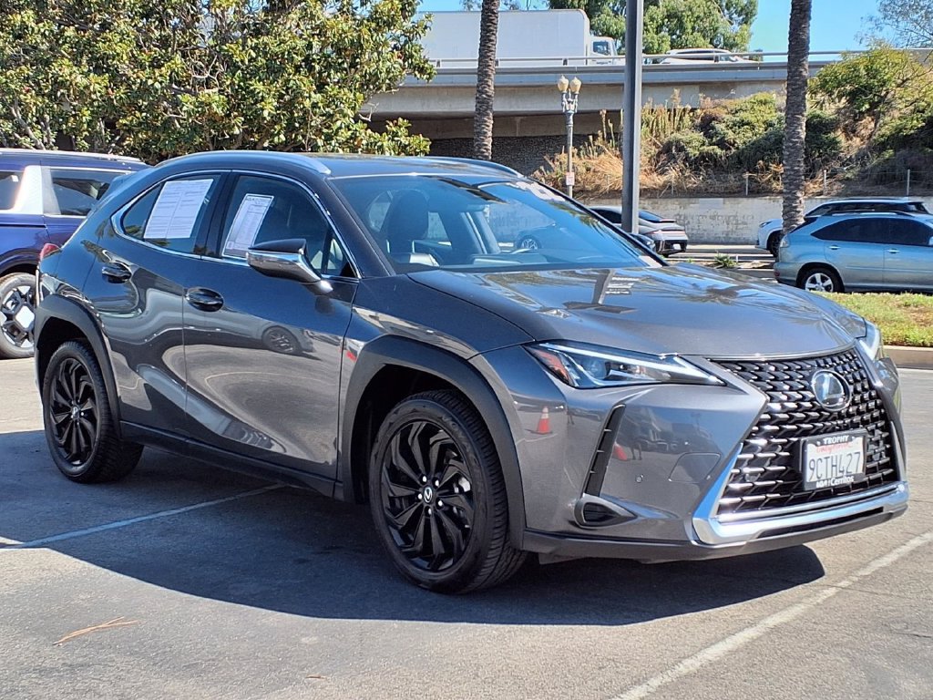 Used 2022 Lexus UX 200 w/ Accessory Package (Z1) FWD image 7