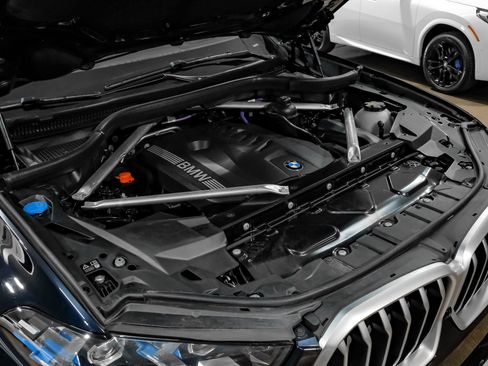 Used 2025 BMW X6 xDrive40i w/ Climate Comfort Package AWD/4WD image 54