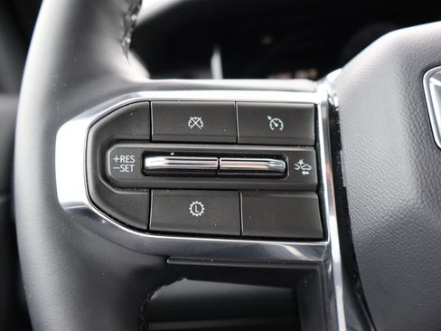 Used 2026 GMC Acadia Elevation w/ Elevation Premium Package AWD/4WD image 27