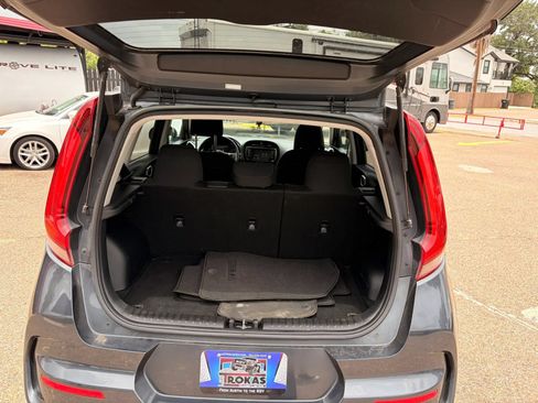 Used 2020 Kia Soul GT-Line w/ GT 2.0L Power Sunroof Package FWD image 17