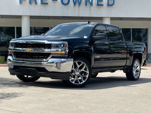 Used 2018 Chevrolet Silverado 1500 LT w/ Texas Edition RWD image 1